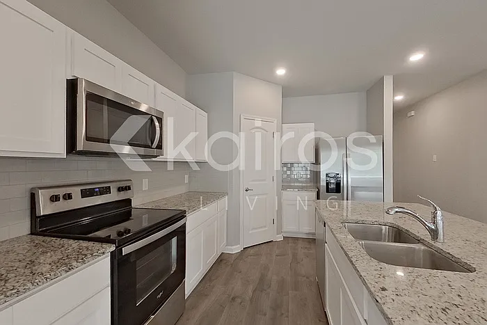 123 Santiago Ct — Photo 9