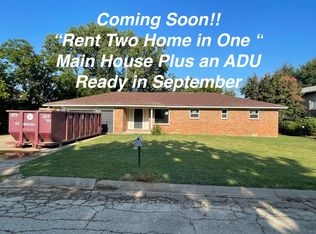 211 Woodlawn Dr, Keene, TX 76059