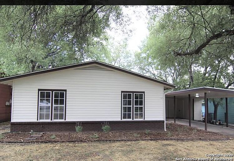 1st image of 523 Craigmont Ln