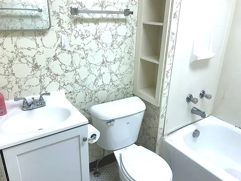 3010 Kingman Blvd — Photo 11