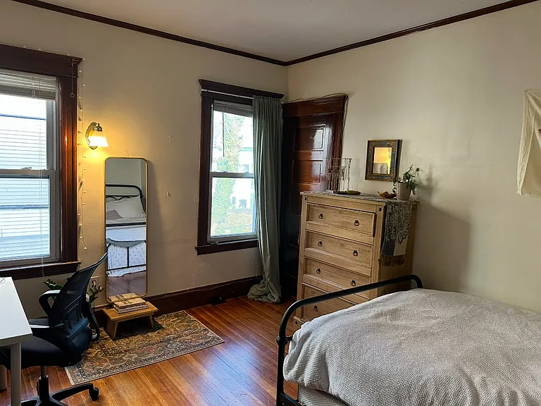 183 College Ave #1 — Photo 9