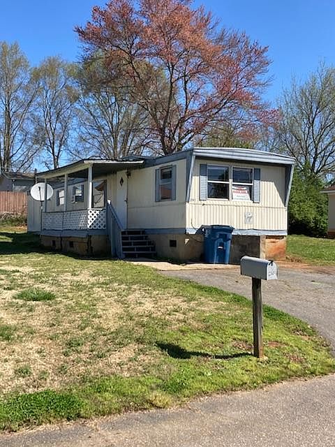 1st image of 2501 Meadows Park Ln