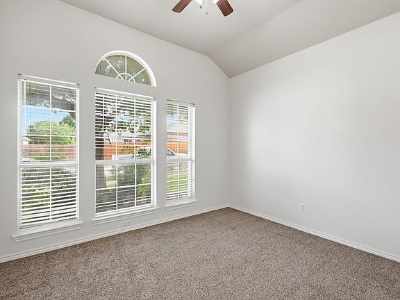 5th image of 2809 Bull Shoals Dr