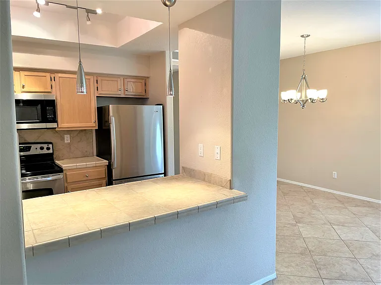 6655 N Canyon Crest Dr #21104 — Photo 4
