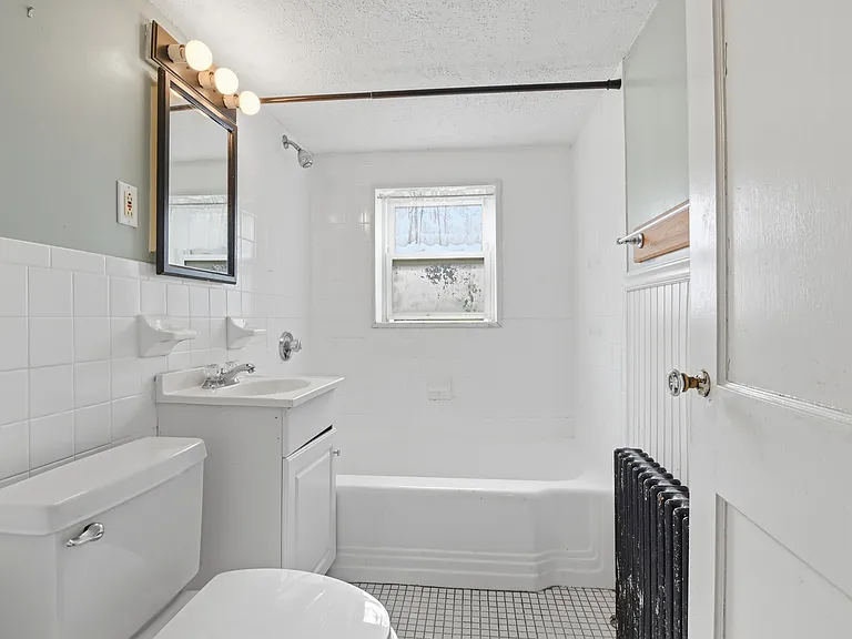 163 Standish Rd #B — Photo 14