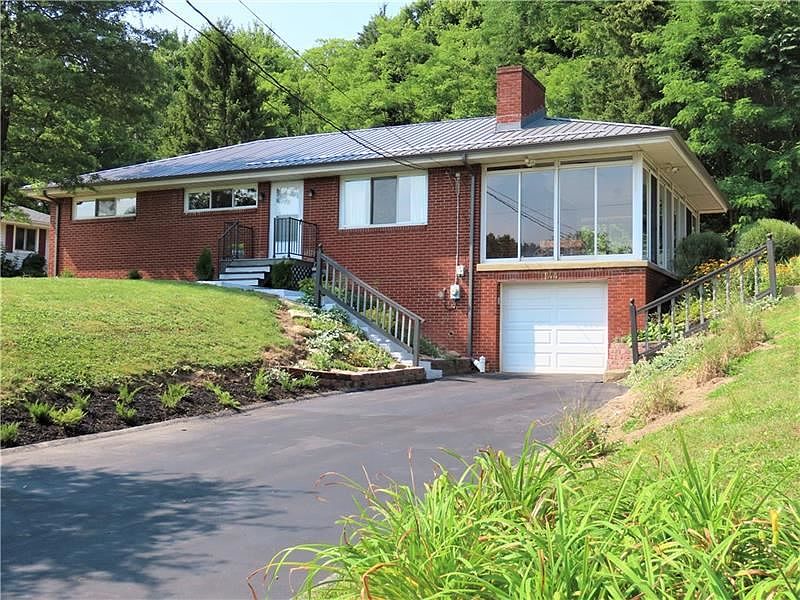 1st image of 144 Margaret Dr
