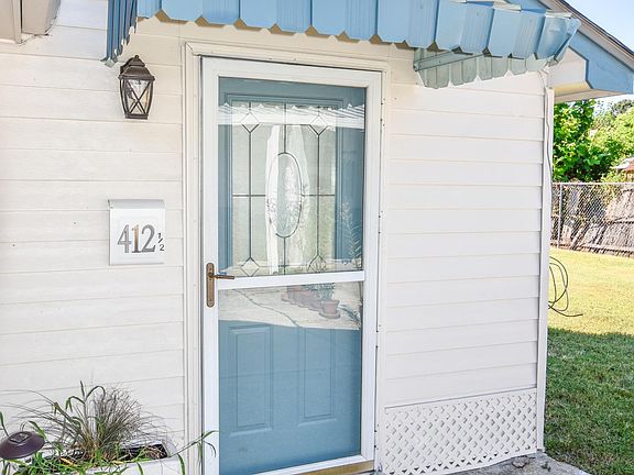 2nd image of 412 Helios Ave #1/2