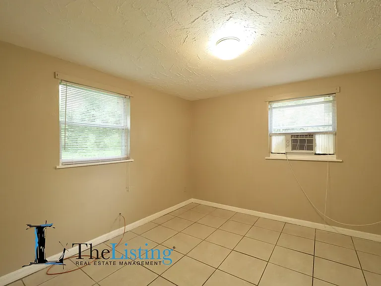 2735 Bungalow Blvd — Photo 11