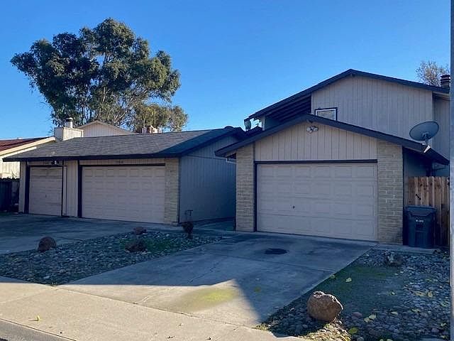 1st image of 2522-2518 Plantation Pl