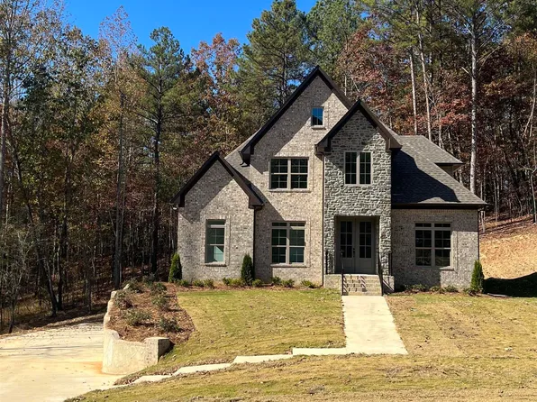 2105 Grey Oaks Ter, Pelham, AL 35124