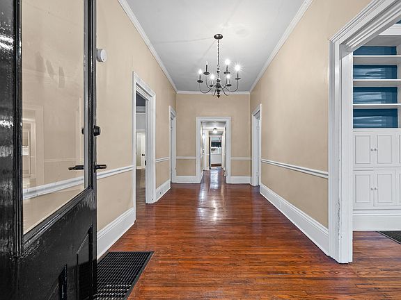 5th image of 2120 S Main St