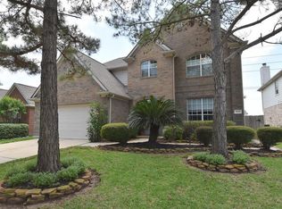 19023 White Horse Dr, Tomball, TX 77377