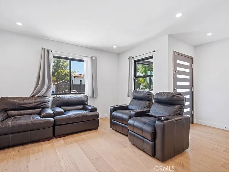 17713 Bullock St — Photo 7