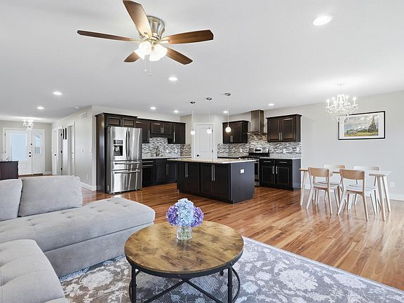 3rd image of 1709 Nicole Ct