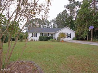 129 Silver Creek Dr, Swansboro, NC 28584
