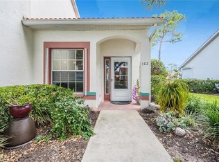 636 Windsor Sq APT 102, Naples, FL 34104