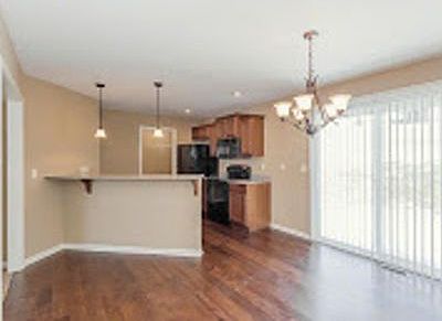 5th image of 7123 N Bedford Ave