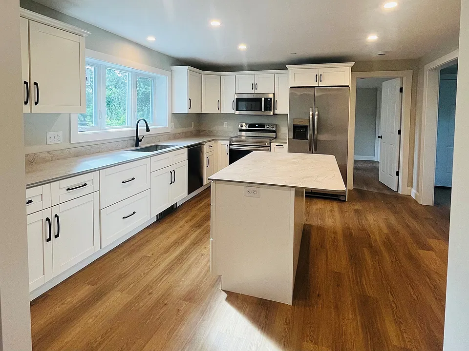 100 Main St #2