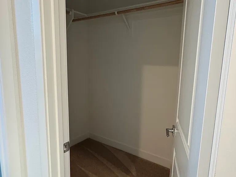 41174 Northwestern St — Photo 35