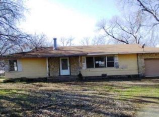116 N Prairie St, Pilot Point, TX 76258