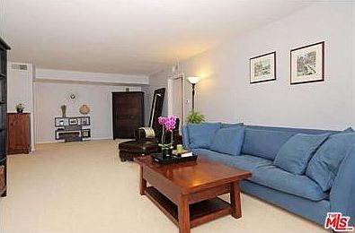 3rd image of 289 S Barrington Ave APT 210