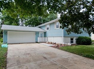 3098 1st St, Marion, IA 52302