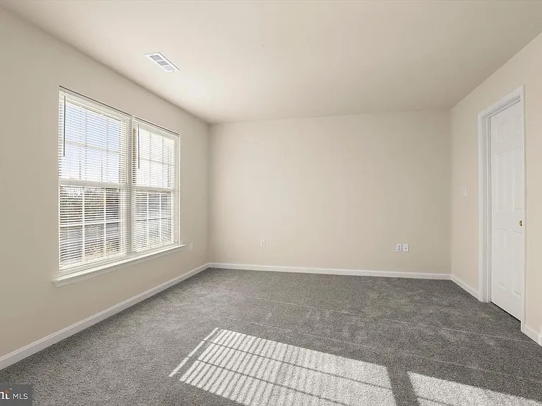 1 Karendale Ct — Photo 37