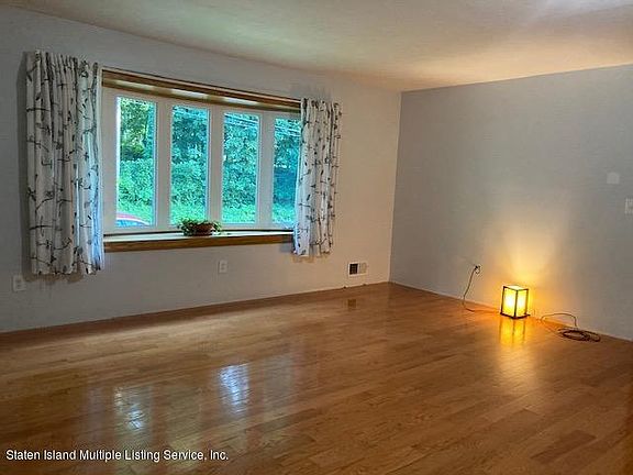4th image of 283 Prospect Ave