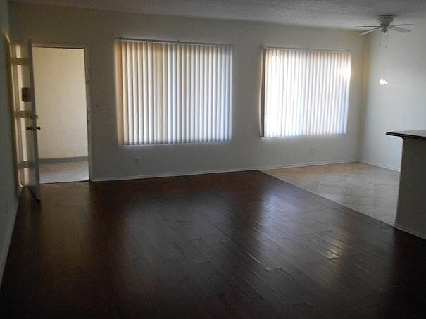1st image of 6041 Whitsett Ave APT 201
