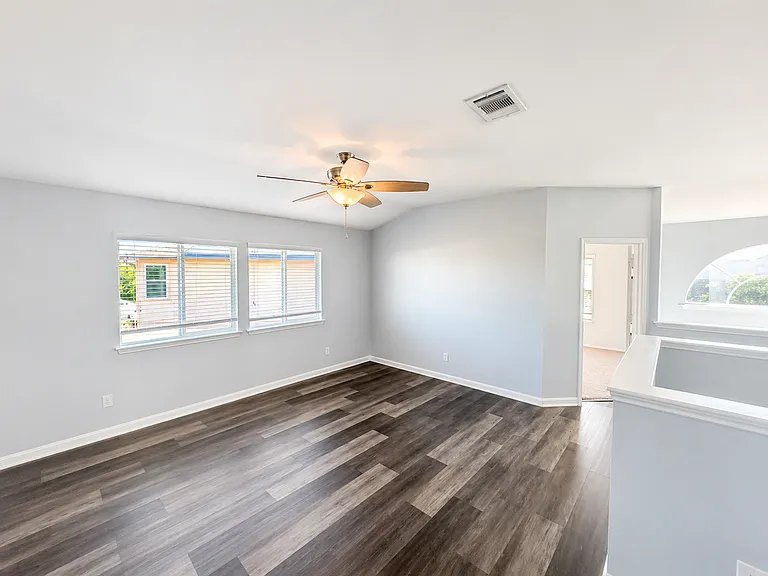 4809 Willamette Ln — Photo 3
