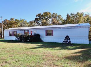 28220 Missouri Dr, Lebanon, MO 65536