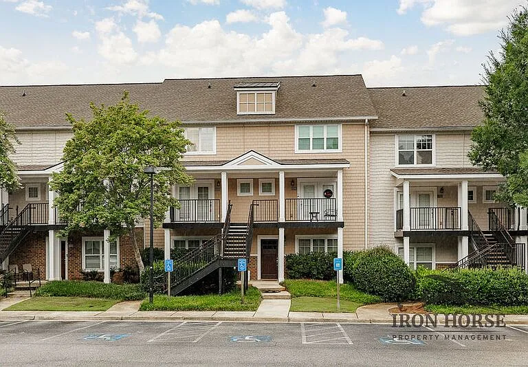 1035 Barnett Shoals Rd #932 — Photo 2