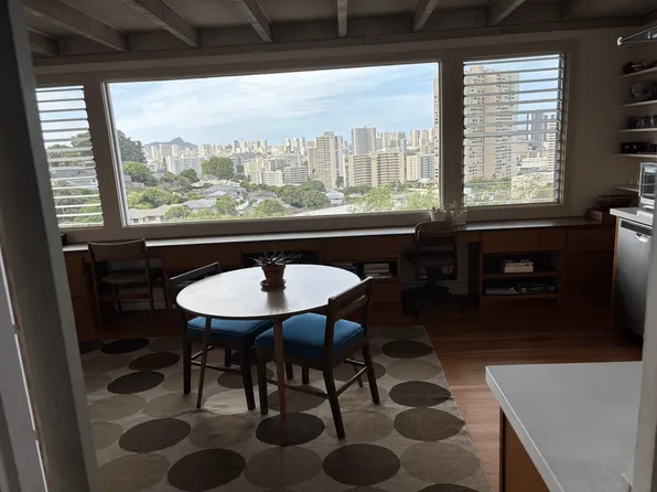 1970 Mott Smith Dr #1A, Honolulu, HI 96822