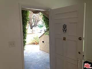 4th image of 250 N Clark Dr #1