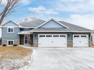345 Ottawa Ave SE, Hutchinson, MN 55350