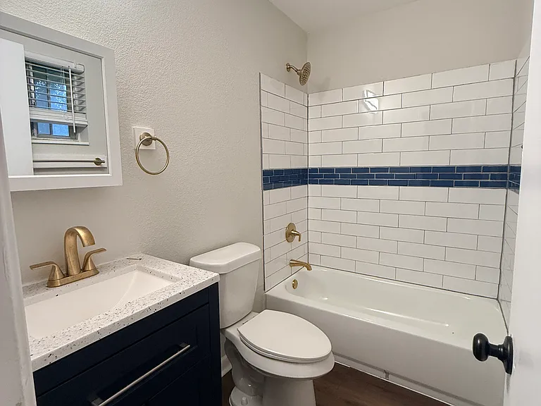 127 Dunn St — Photo 13