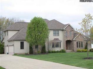 342 Miner Rd, Highland Heights, OH 44143