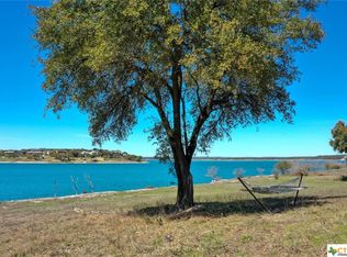 1044 Village Shore Dr, Canyon Lake, TX 78133