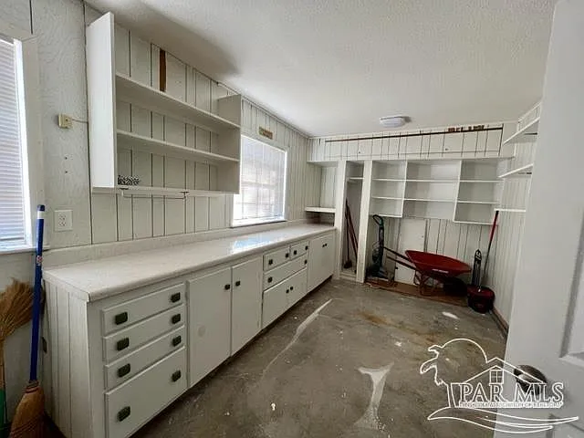 8100 Six Pence Dr — Photo 10