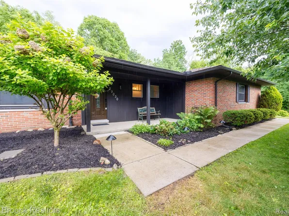 29030 Millbrook Rd, Farmington Hills, MI 48334
