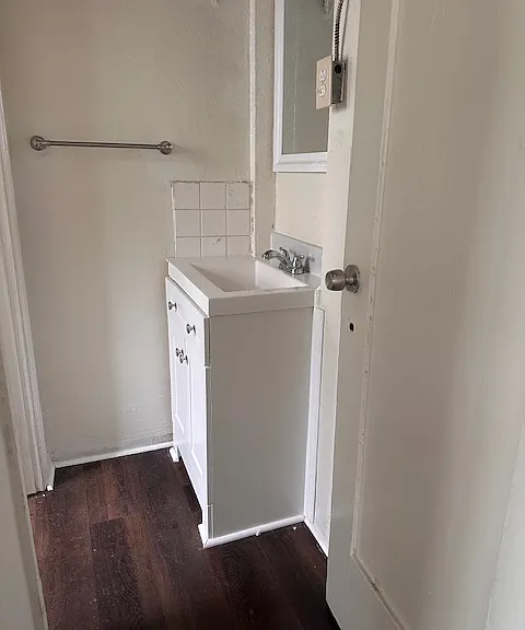 424 S Coronado St #30 — Photo 6