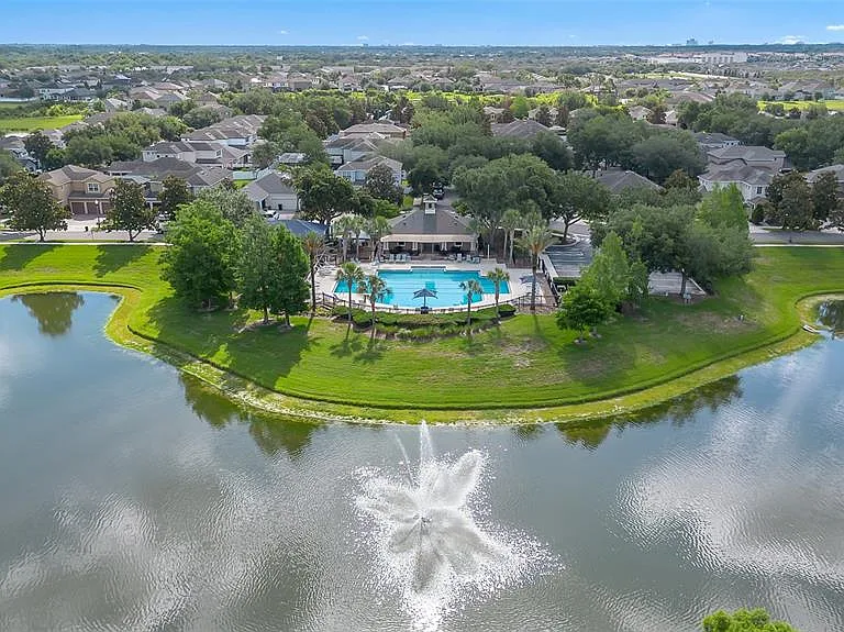 12702 Salomon Cove Dr — Photo 34