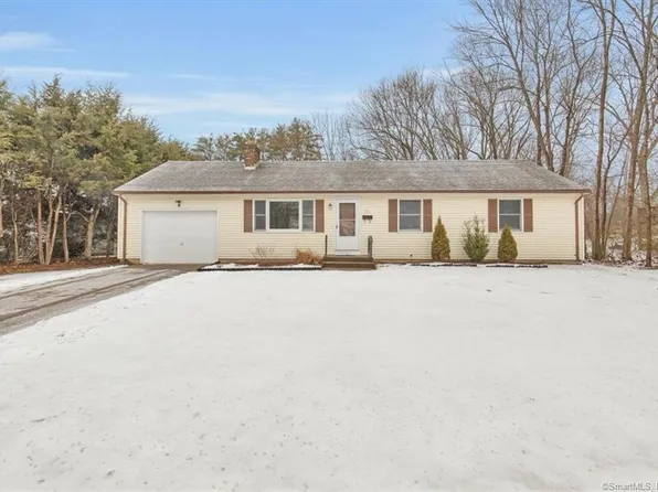 319 Woodland Street, Manchester, CT 06042