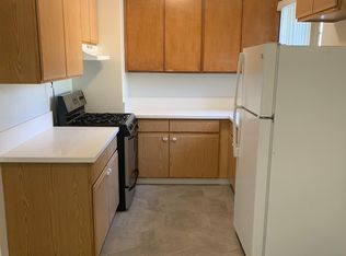 540 N Los Robles Ave APT F, Pasadena, CA 91101