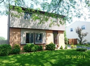 3409 Kennsington Square Rd, Sturtevant, WI 53177