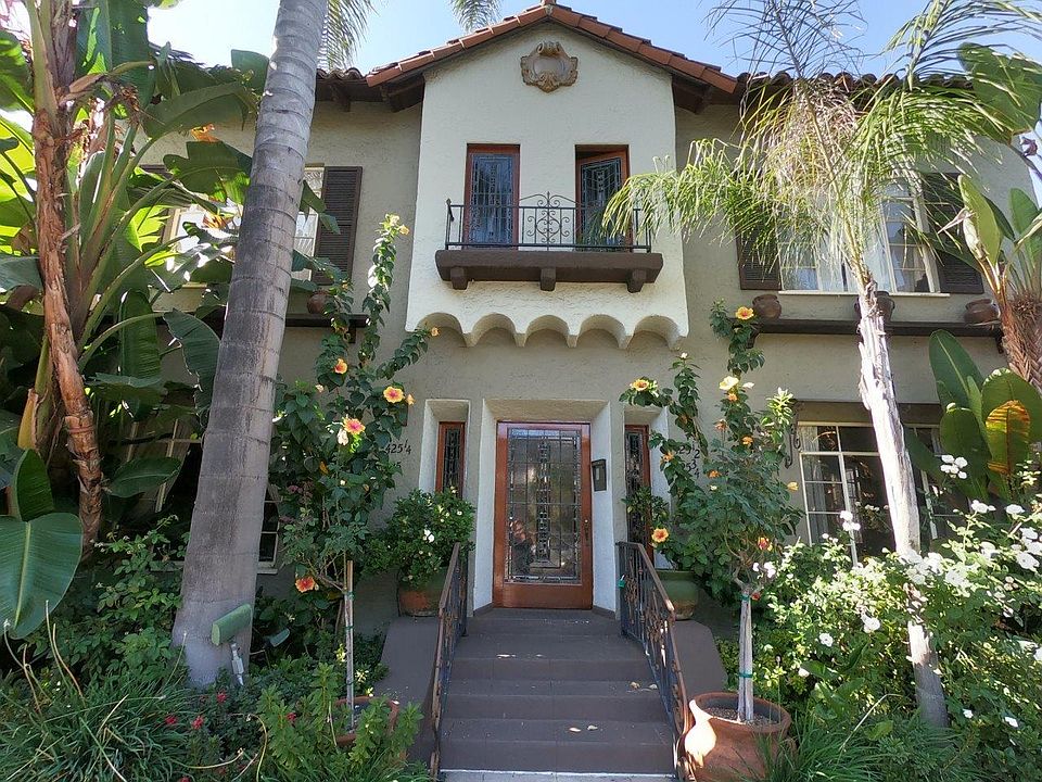 1st image of 427 N Sierra Bonita Ave #1/4
