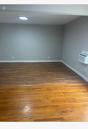 4th image of 4127 Yale St