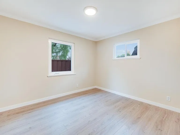 1382 Valota Rd — Photo 7