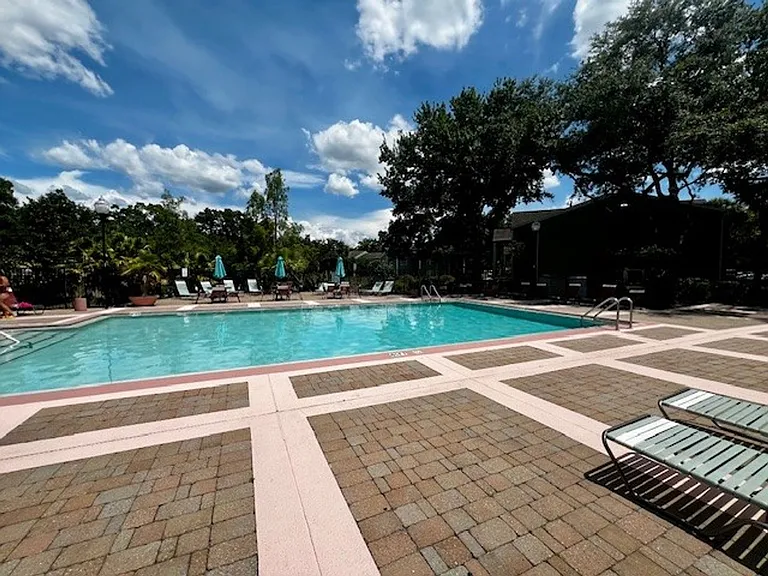 2071 Dixie Belle Dr #K — Photo 35