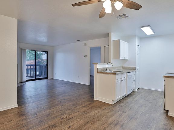 4th image of 1265 Kendall Dr APT 2013